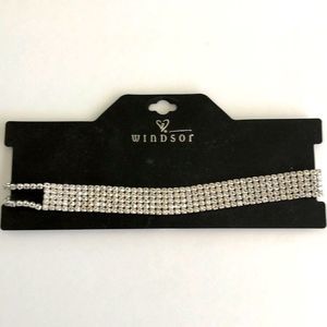 Rhinestone silver color choker brand new